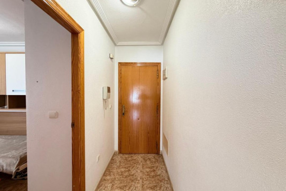 Resale - Apartment  - Torrevieja - torrevieja