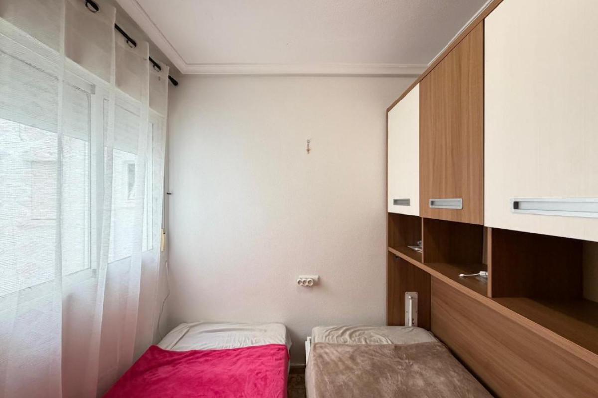 Resale - Apartment  - Torrevieja - torrevieja