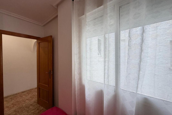 Resale - Apartment  - Torrevieja - torrevieja