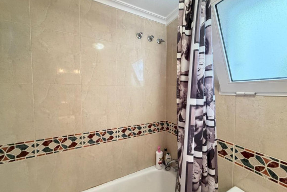 Resale - Apartment  - Torrevieja - torrevieja