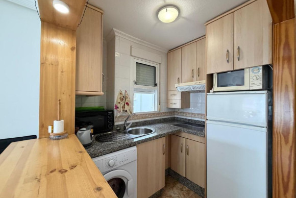 Resale - Apartment  - Torrevieja - torrevieja
