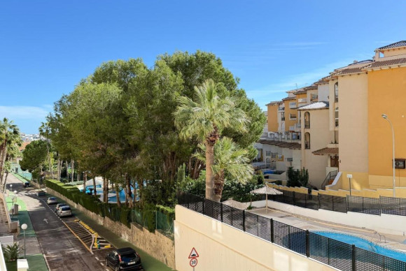 Reventa - Apartamento / piso - Orihuela