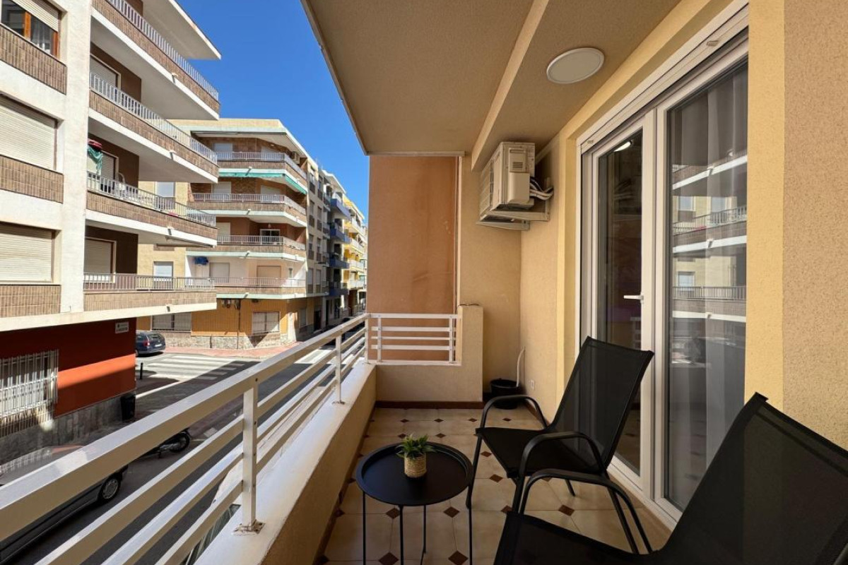 Herverkoop - Appartement  - Torrevieja - torrevieja