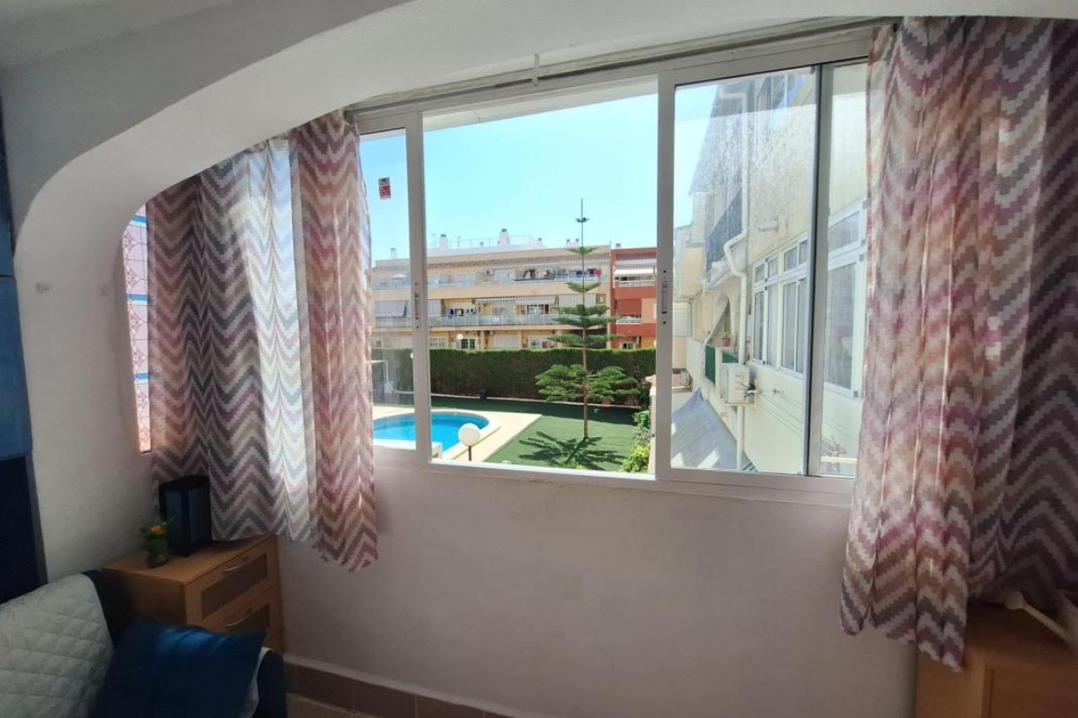 Herverkoop - Appartement  - Torrevieja - torrevieja