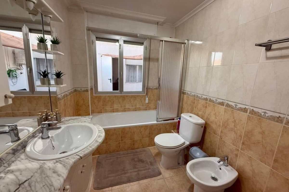 Reventa - Apartamento / piso - Torrevieja - torrevieja