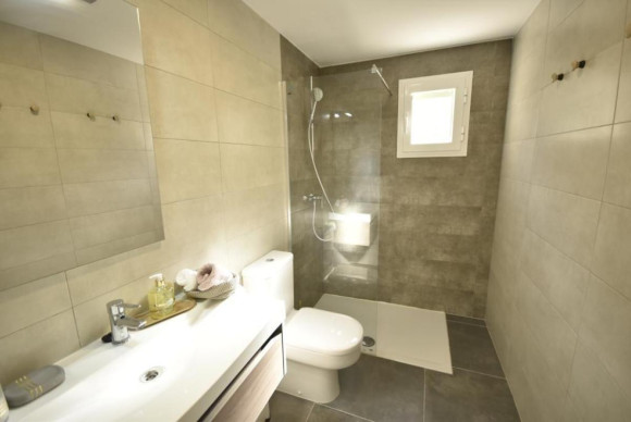 Reventa - Apartamento / piso - Orihuela