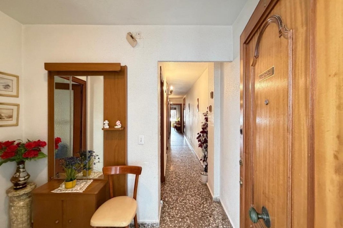 Resale - Apartment  - Torrevieja - torrevieja