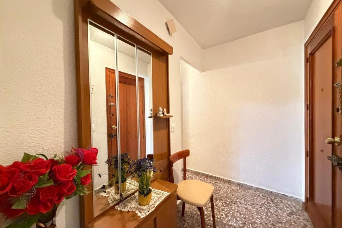 Resale - Apartment  - Torrevieja - torrevieja