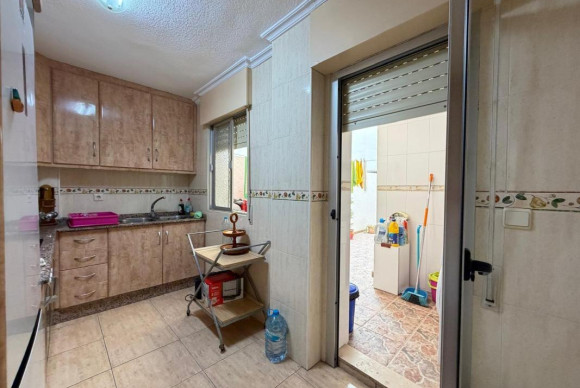 Resale - Apartment  - Torrevieja - torrevieja