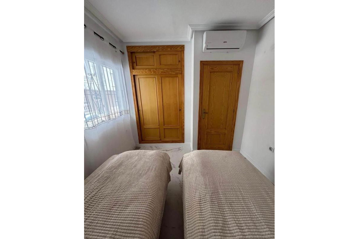 Reventa - Apartamento / piso - Torrevieja - torrevieja