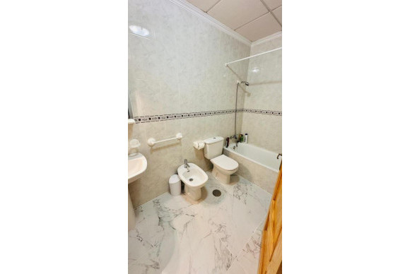 Reventa - Apartamento / piso - Torrevieja - torrevieja