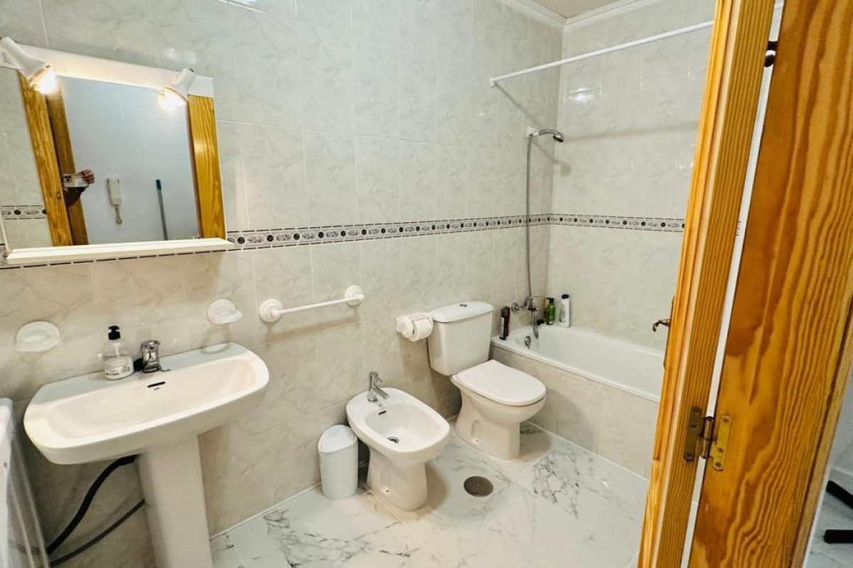 Reventa - Apartamento / piso - Torrevieja - torrevieja