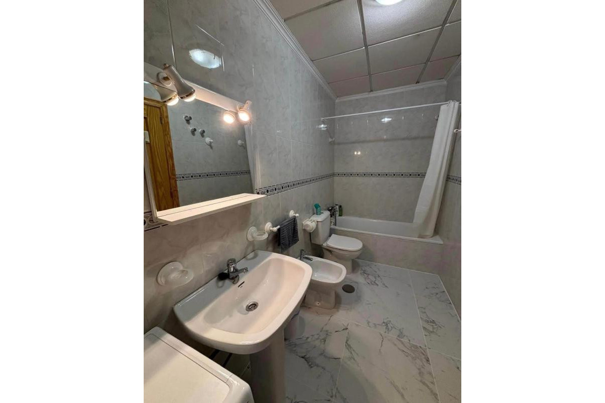 Reventa - Apartamento / piso - Torrevieja - torrevieja