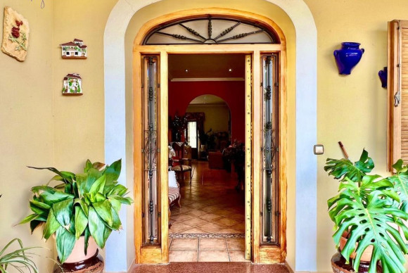 Resale - Villa - Daya Vieja