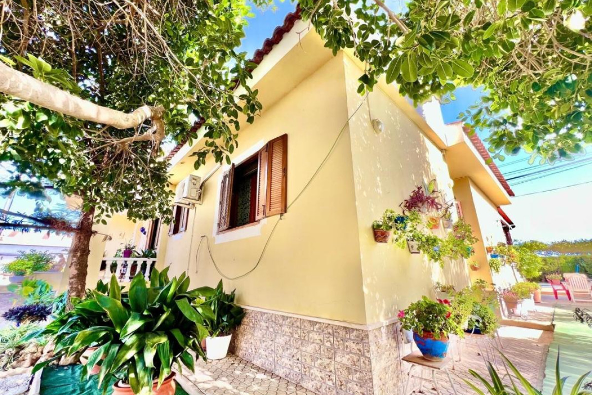 Resale - Villa - Daya Vieja