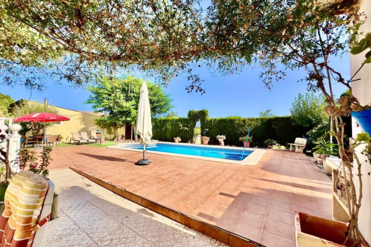Resale - Villa - Daya Vieja