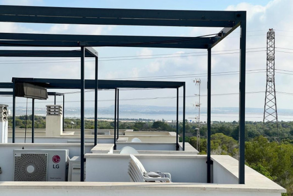 Resale - Villa - Orihuela