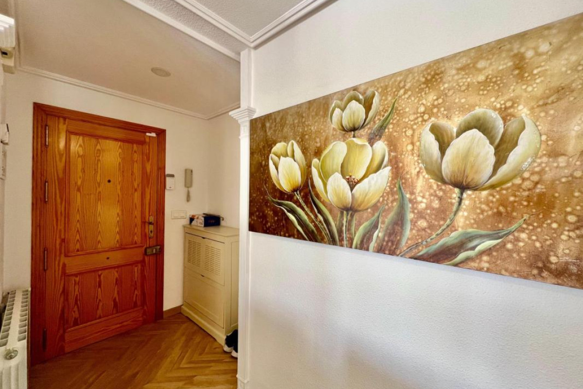 Resale - Apartment  - Torrevieja - torrevieja