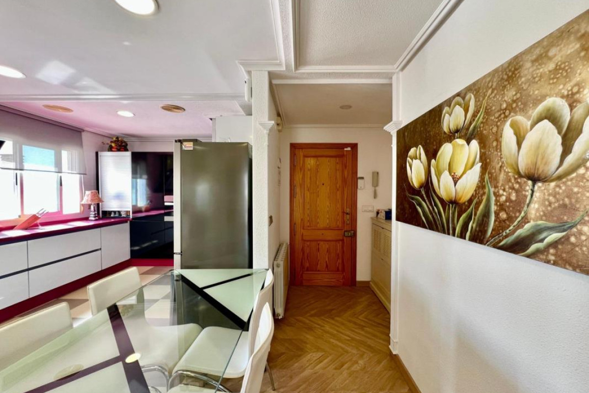 Resale - Apartment  - Torrevieja - torrevieja
