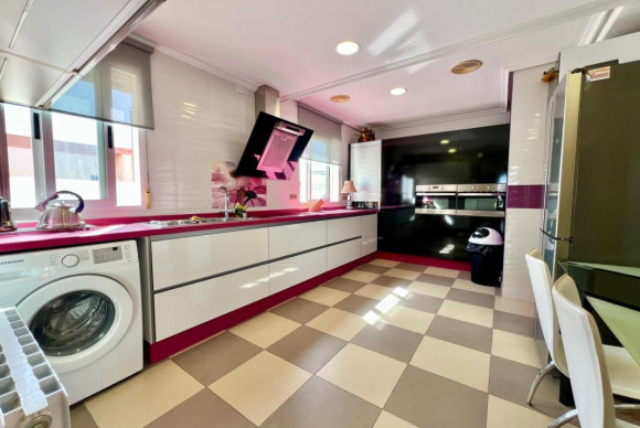 Resale - Apartment  - Torrevieja - torrevieja