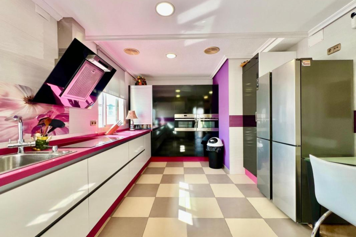 Resale - Apartment  - Torrevieja - torrevieja