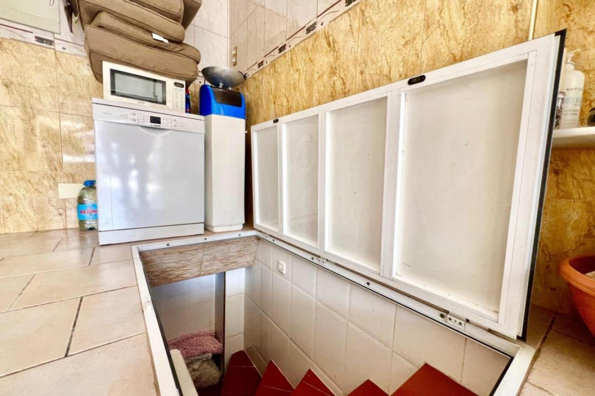 Resale - Villa - Torrevieja - torrevieja