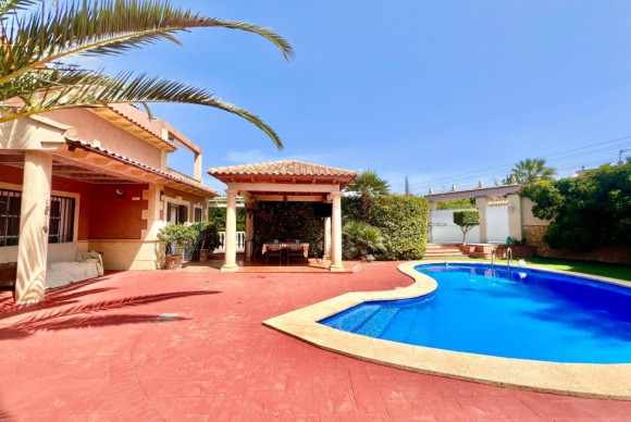 Resale - Villa - Torrevieja - torrevieja