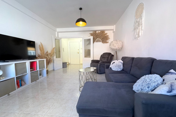 Herverkoop - Apartment / flat - Denia - Center