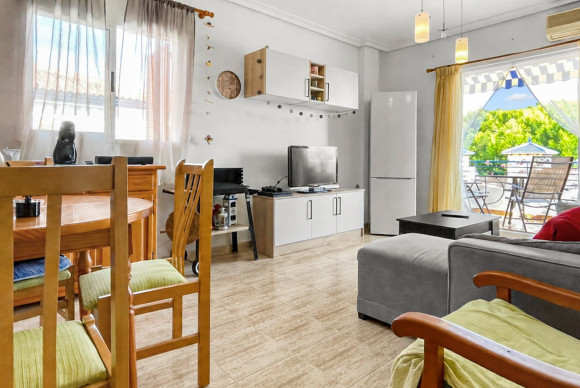 Reventa - Apartamento / piso - Orihuela Costa - Mil Palmeras