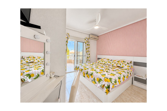 Resale - Townhouse - Ciudad Quesada - La Fiesta
