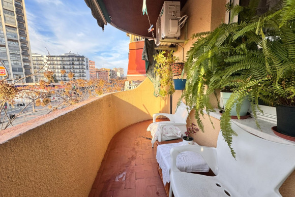 Herverkoop - Apartment / flat - Benidorm - Levante