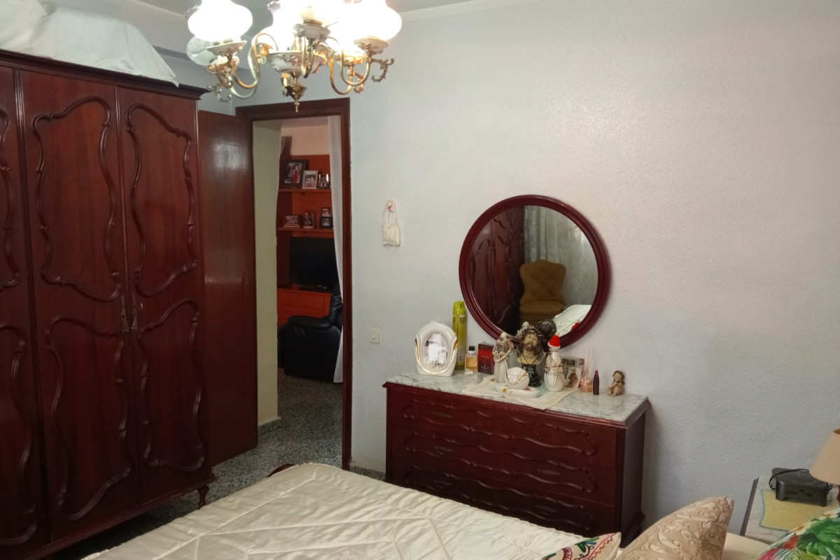 Herverkoop - Apartment / flat - Benidorm - Levante