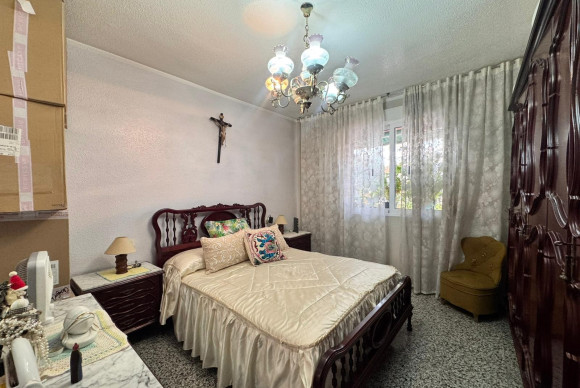 Herverkoop - Apartment / flat - Benidorm - Levante
