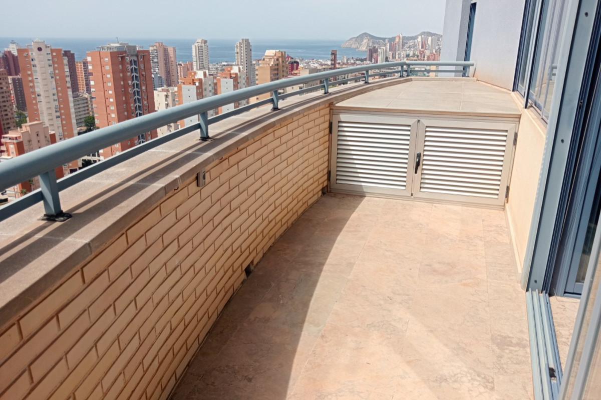 Herverkoop - Apartment / flat - Benidorm - Levante