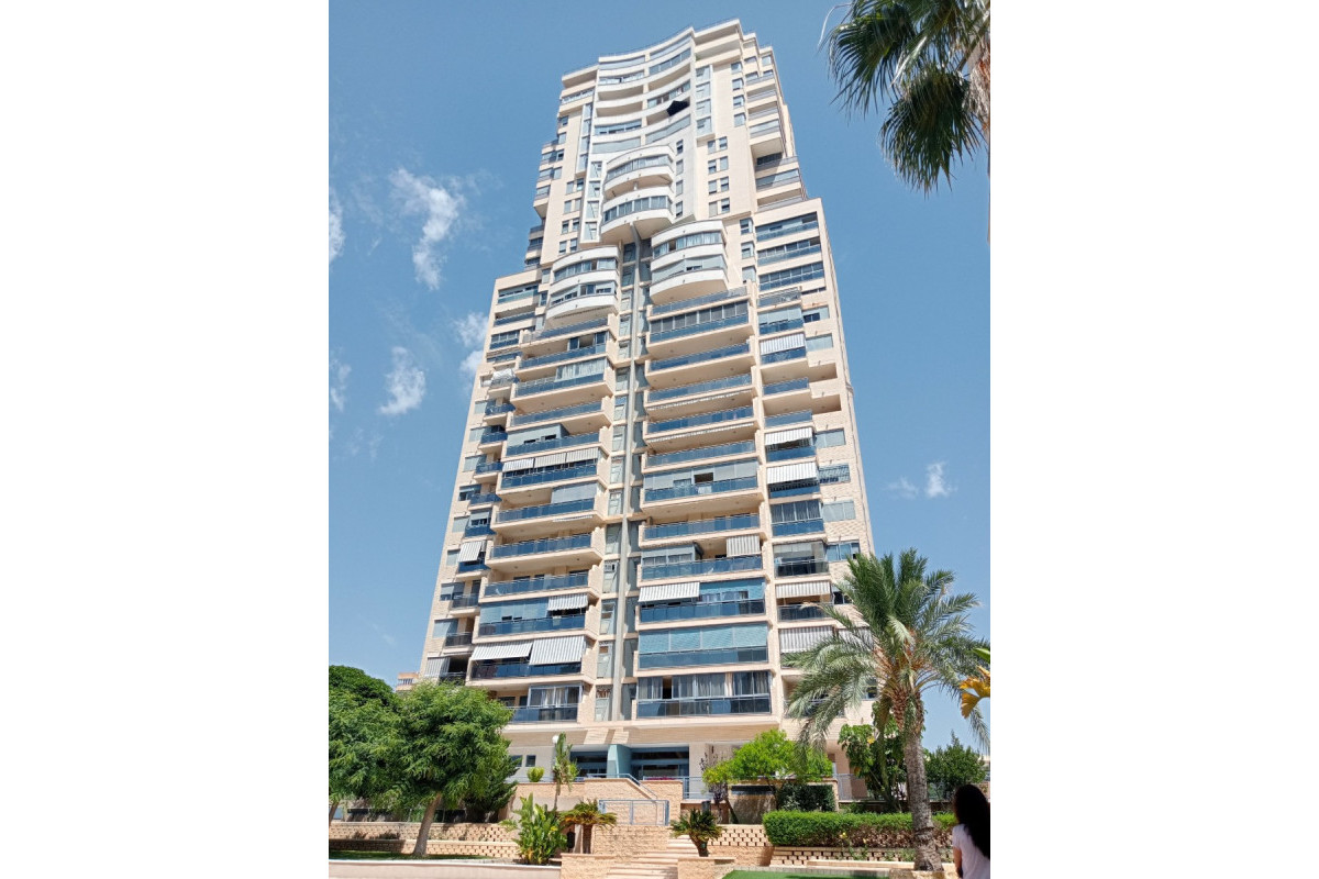 Herverkoop - Apartment / flat - Benidorm - Levante