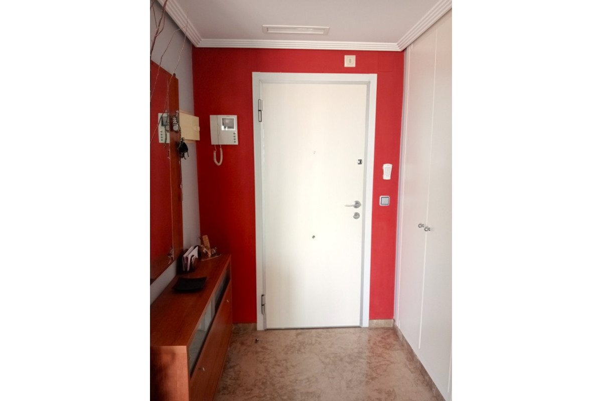 Herverkoop - Apartment / flat - Benidorm - Levante
