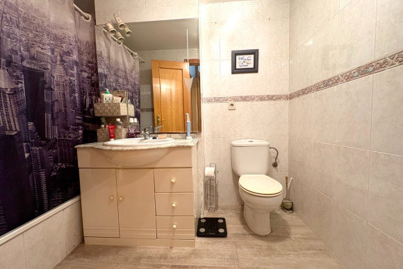 Herverkoop - Apartment / flat - Denia - Center