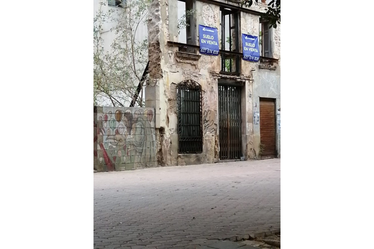 Revente - urban plot - Alzira