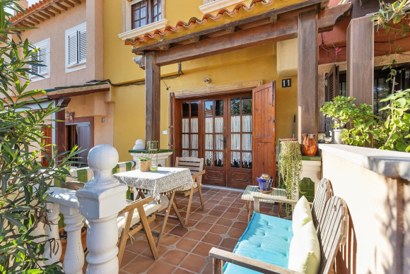 Resale - Terraced house - Torrevieja - Cala de cabo cervera