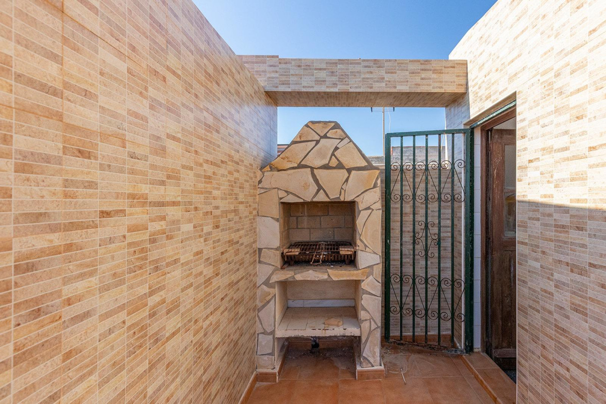 Resale - Terraced house - Torrevieja - Cala de cabo cervera