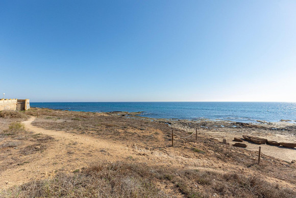 Resale - Terraced house - Torrevieja - Cala de cabo cervera