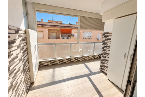 Herverkoop - Appartement  - Torrevieja - playa de los naufragos