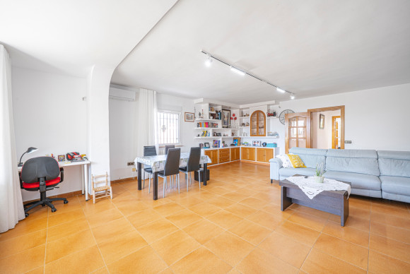 Herverkoop - Vrijstaande Villa - La Nucia - Panorama