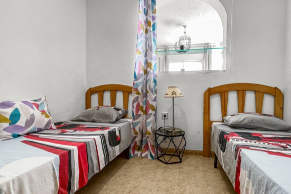 Herverkoop - Appartement - Torrevieja - La Siesta - El Salado -  Torreta