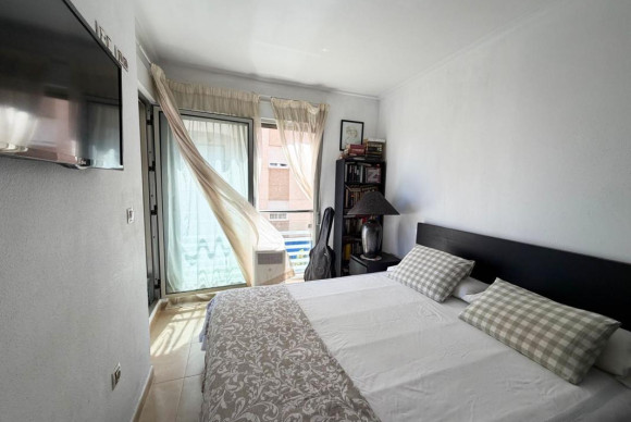 Resale - Apartment  - Torrevieja - torrevieja