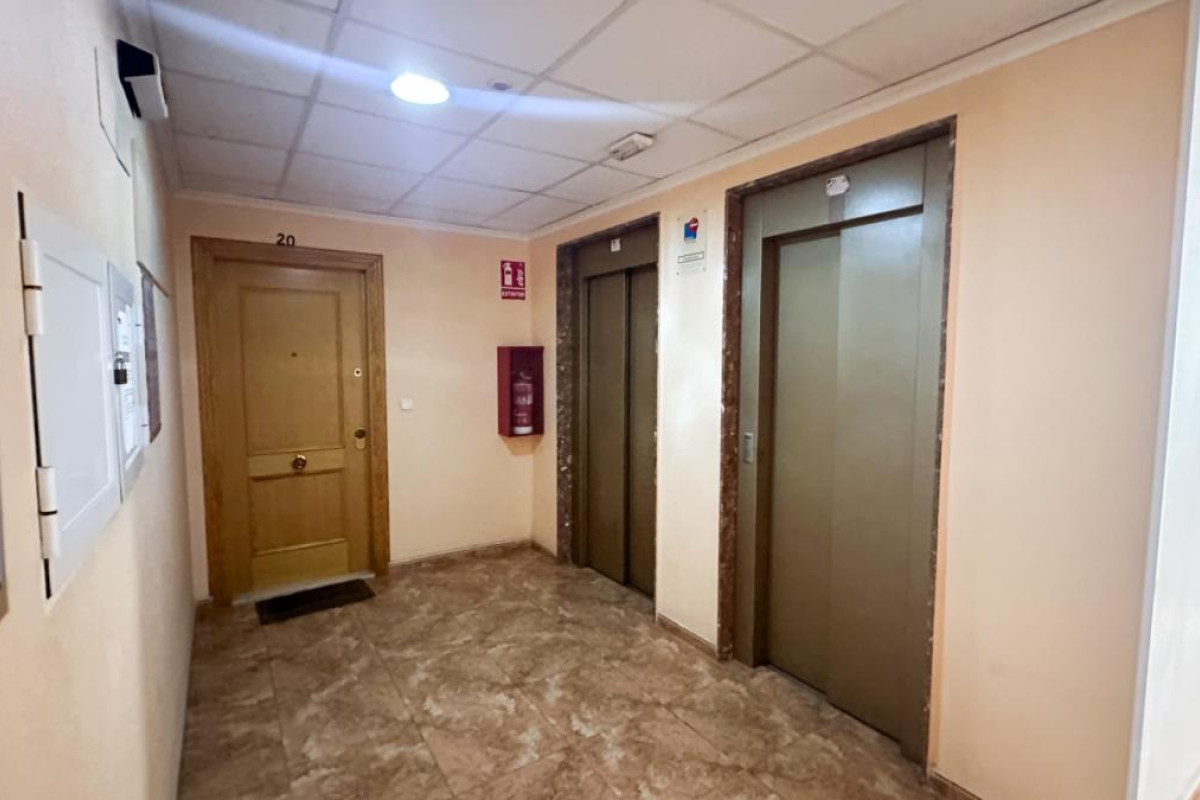Resale - Apartment  - Torrevieja - torrevieja