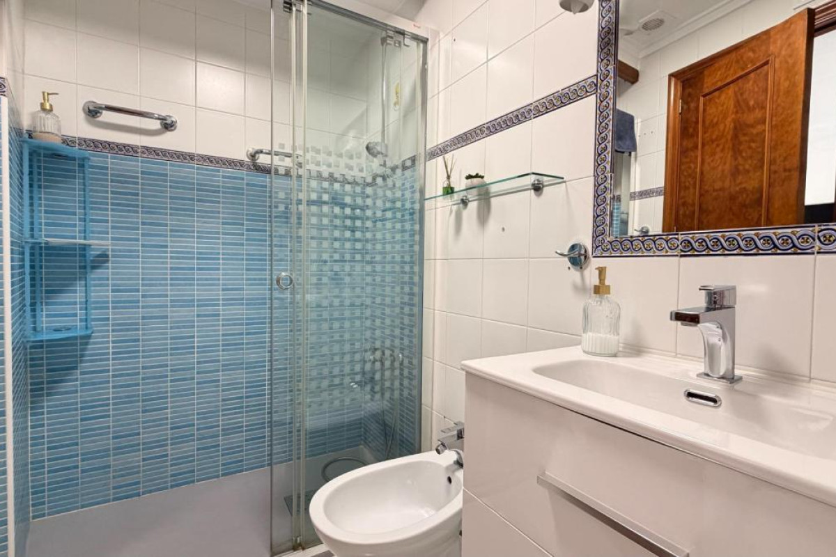 Reventa - Apartamento / piso - Torrevieja - torrevieja