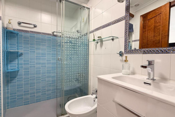Reventa - Apartamento / piso - Torrevieja - torrevieja