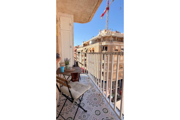 Reventa - Apartamento / piso - Torrevieja - torrevieja