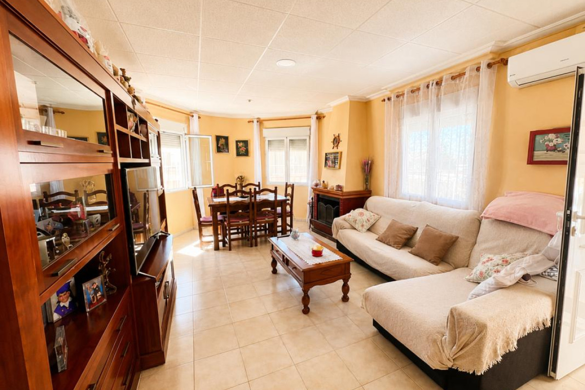 Resale - Villa - Torrevieja - torrevieja